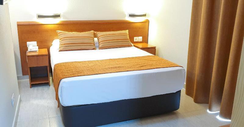 Hotel Marconi Benidorm Phòng bức ảnh